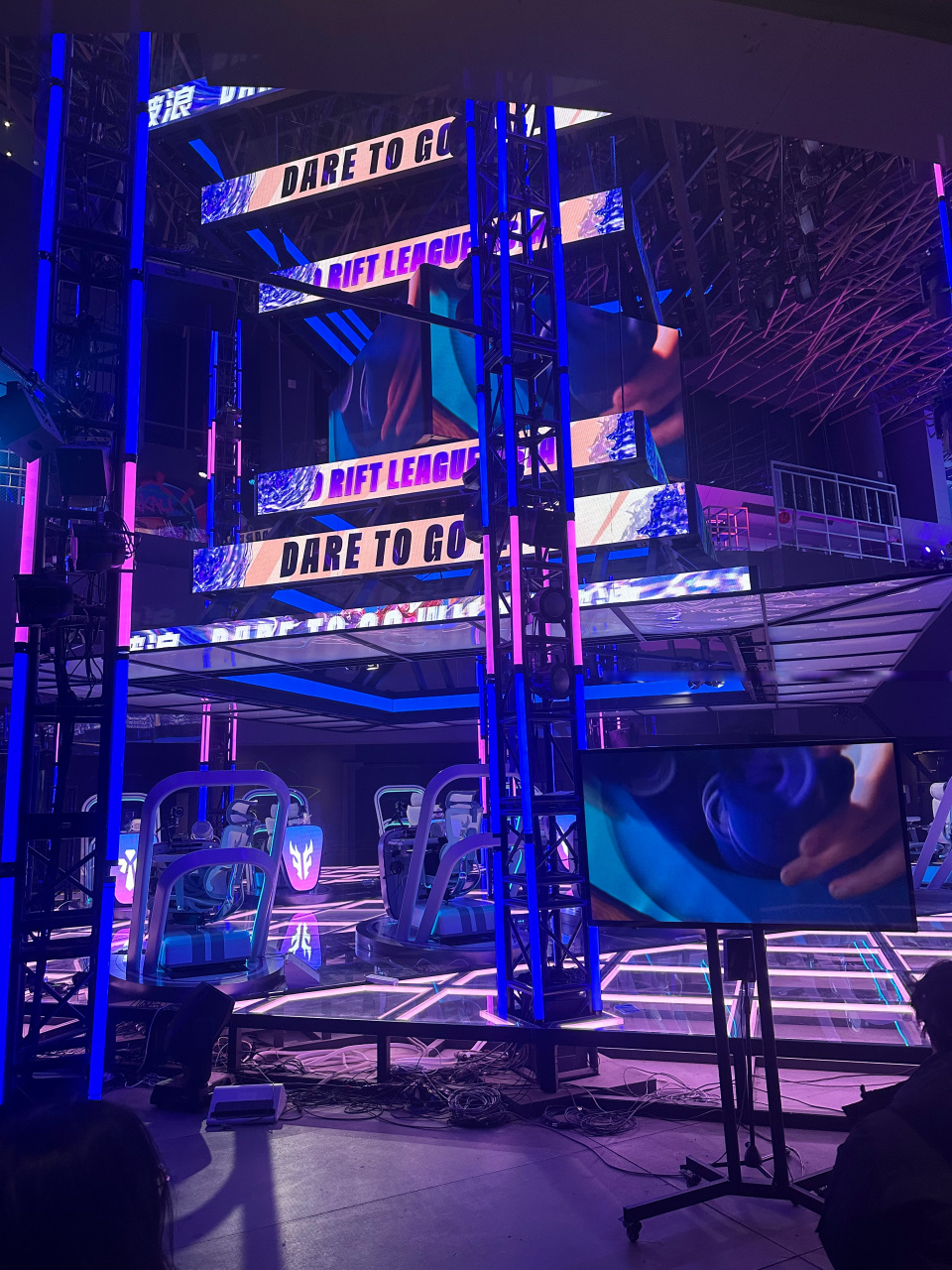 精神层面突 精神层面突