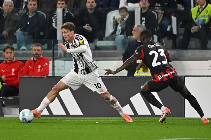 他的存在迫 他的存在迫